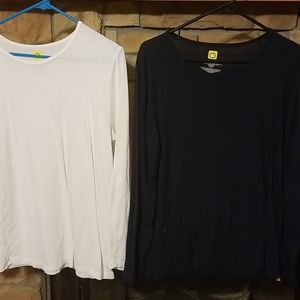 2 L wonderwink  scrub undershirts